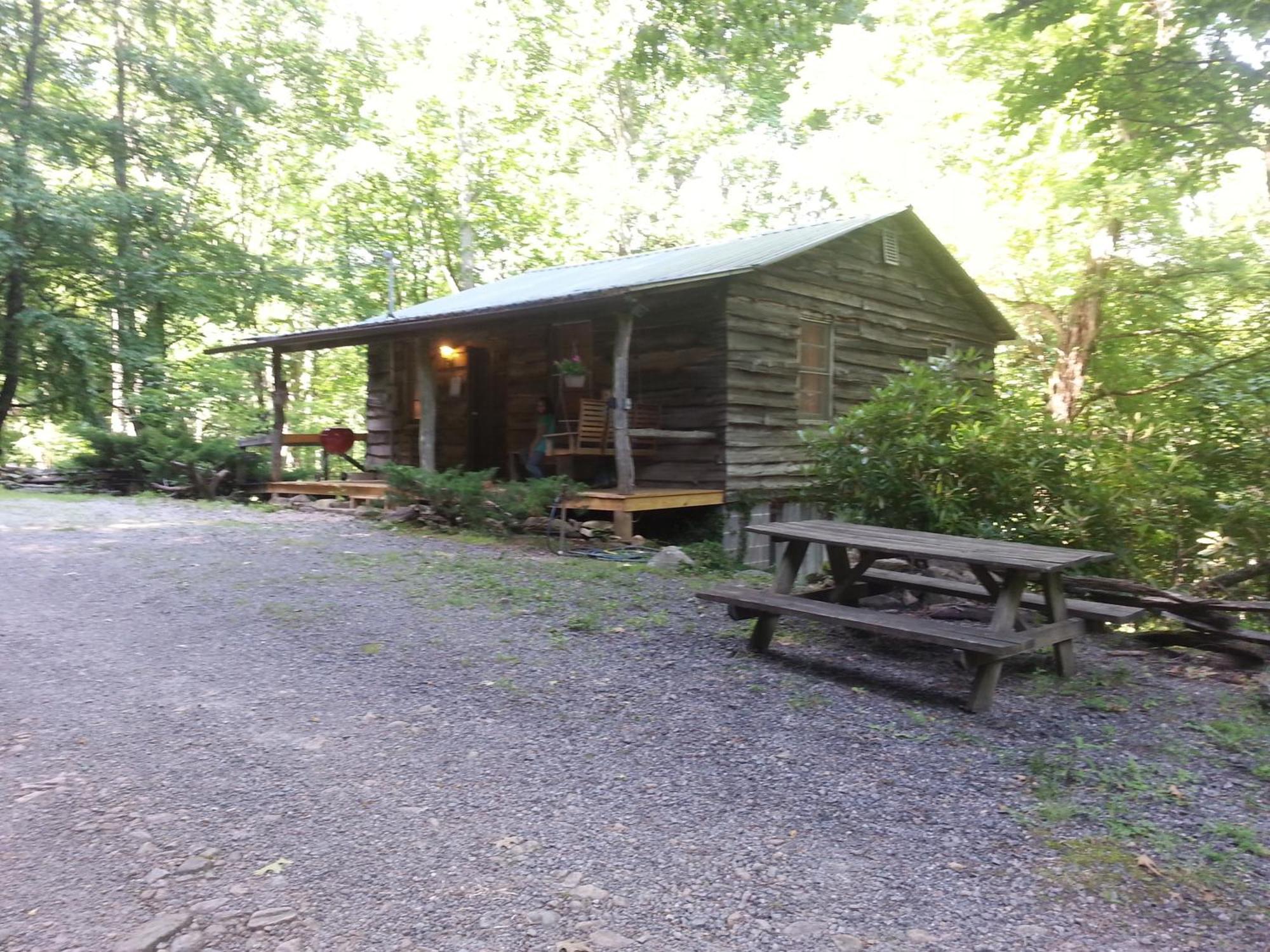 Arrowmont Stables & Cabins Cullowhee Bilik gambar